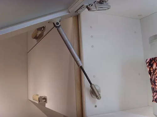 气撑