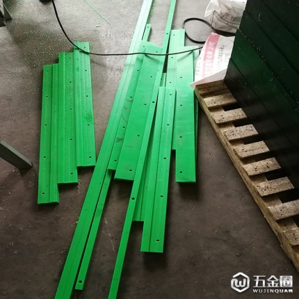 东兴超高分子量聚乙烯导轨滑轨