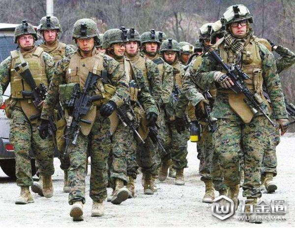 图为驻韩美军部队正在进行训练