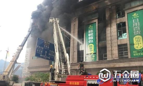 塔沱市场火灾现场 达州日报网 图