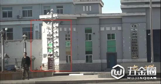红框处即为从凌源第三监狱外进会见室的入口