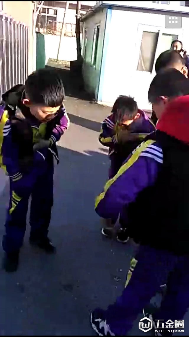 鞍山岫岩一小学疑似食物中毒
