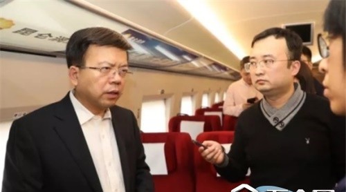 两会快讯|政协委员：一刀切使水泥等材料价格大涨导致整个建筑业不正常