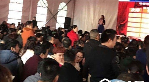 90后买房故事:好楼盘被一抢而空 不敢生孩子