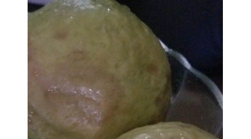 西安市民在网上超市买到烂掉的食品 投诉后竟遭工作人员辱骂