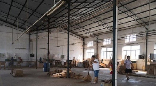 万安大队深入木材加工厂开展消防安全突击检查