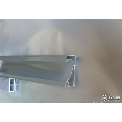 直销瓷砖柜体铝材 浴室柜铝材 橱柜拉手 晶刚门铝材 橱柜铝材